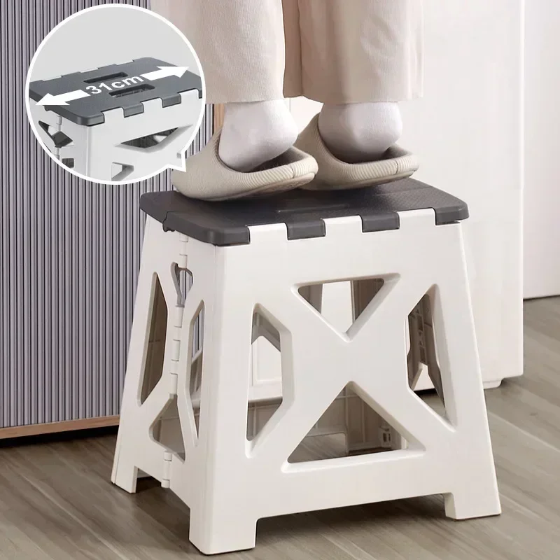Portable Plastic Folding Stool - Kids Outdoor Seating recensione e prezzo