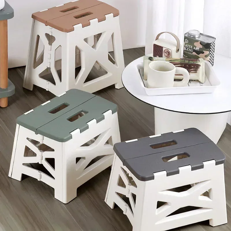 Portable Plastic Folding Stool - Kids Outdoor Seating recensione e prezzo